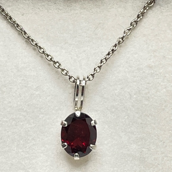 New! Sterling Necklace & Garnet Pendant 1.80 Carat - Picture 1 of 7
